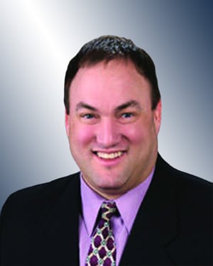 Courey w GW background reduce red