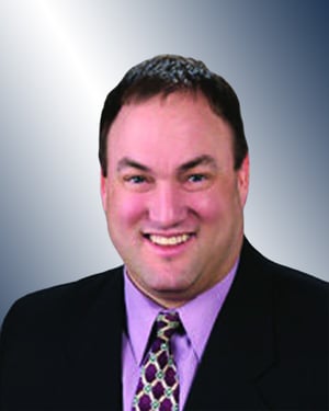 Courey w GW background reduce red